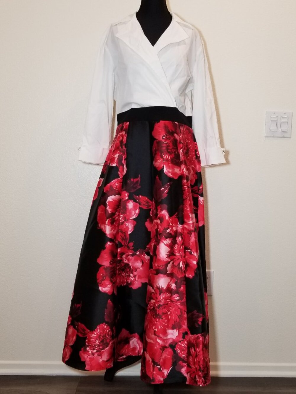 Alexa B Nites Womens Maxi Dress Size 12 White & Red Floral Skirt Retro Party NWT